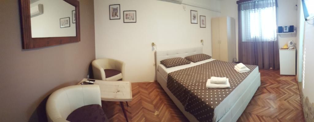 Apartments Ana+3 Шибеник Екстер'єр фото